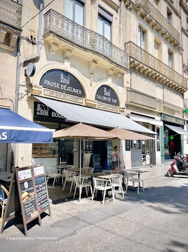 Achat de Pains, de Viennoiseries et de Pâtisseries Artisanales Montpellier à Côté des Halles Castellane, Centre Historique Ecuisson Boulangerie Pâtisserie BIRON